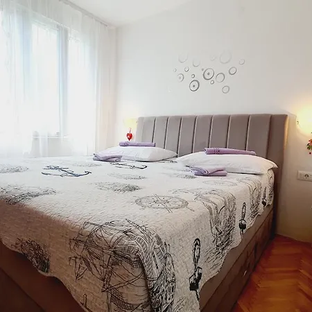 Ivana Apartment *